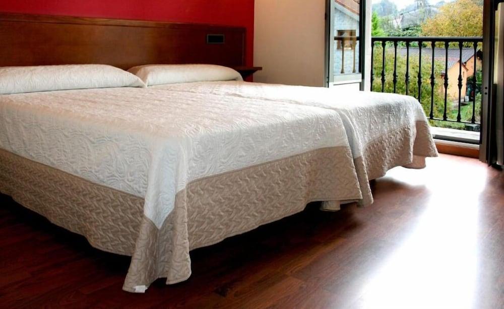 Hotel Virgen De Covadonga Onís Kültér fotó